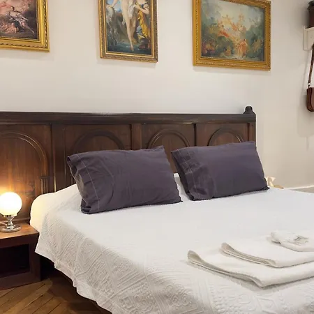 Bed & Breakfast De Charme Au Coeur Du Vieux Valence - Confort & Calme *