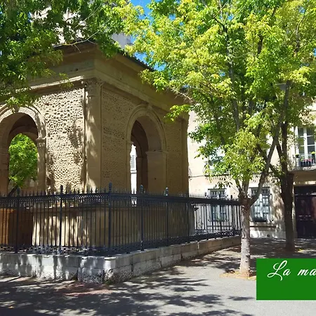 Panzió De Charme Au Coeur Du Vieux -confort & Calme Valence