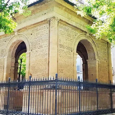 B&B De Charme Au Coeur Du Vieux -confort & Calme