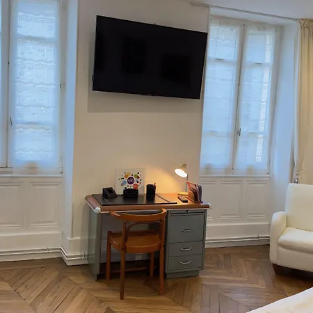 De Charme Au Coeur Du Vieux -confort & Calme B&B 3*