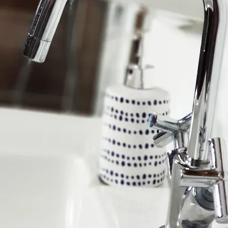 Alojamento de Acomodação e Pequeno-almoço De Charme Au Coeur Du Vieux -confort & Calme 3*