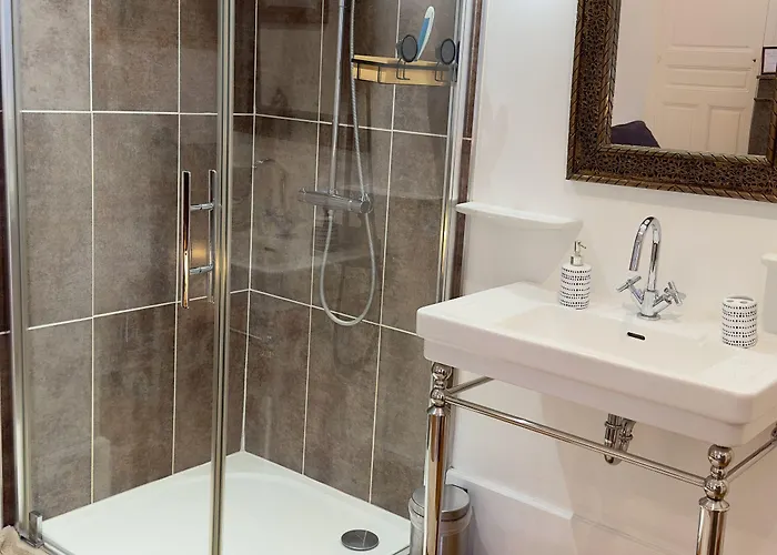 住宿加早餐酒店 De Charme Au Coeur Du Vieux -confort & Calme 3*